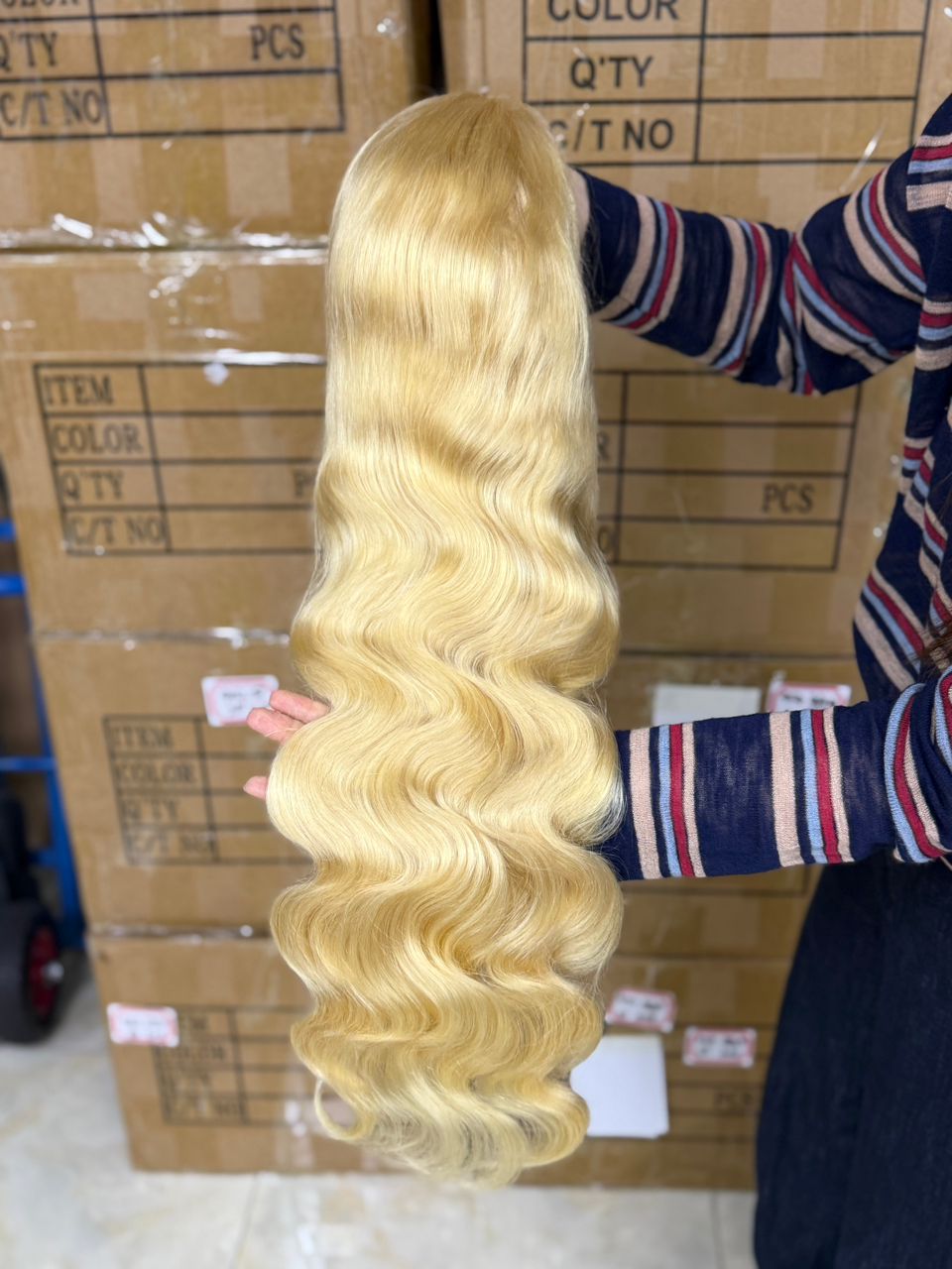 613# blonde straight / body wave 13x4 full frontal wig New